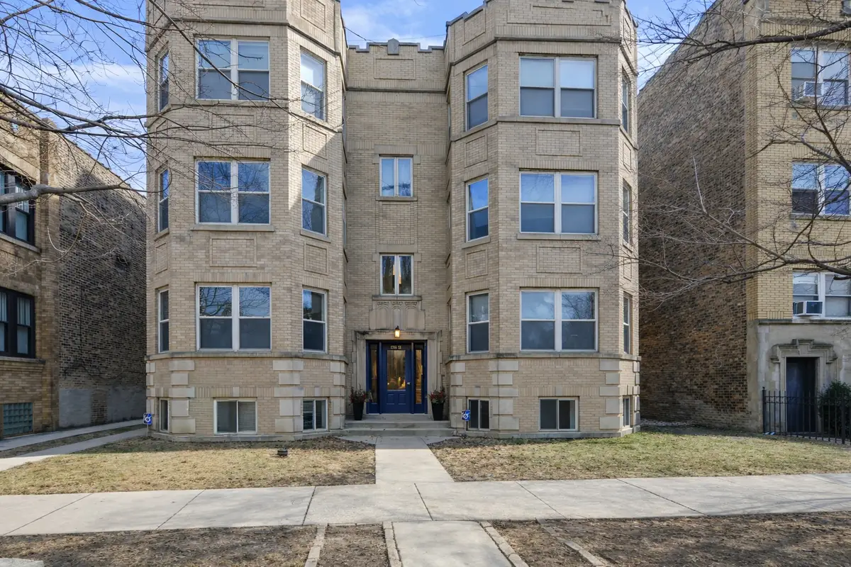 4250 N Mozart Street #2N, Chicago, IL 60618 - #1