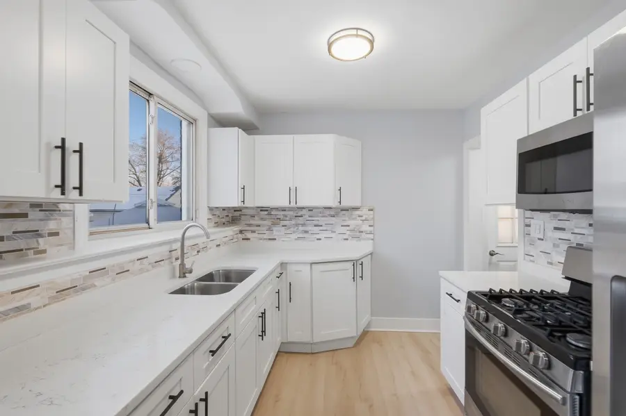 18037 Ridgewood Avenue, Lansing, IL 60438 - Image #3