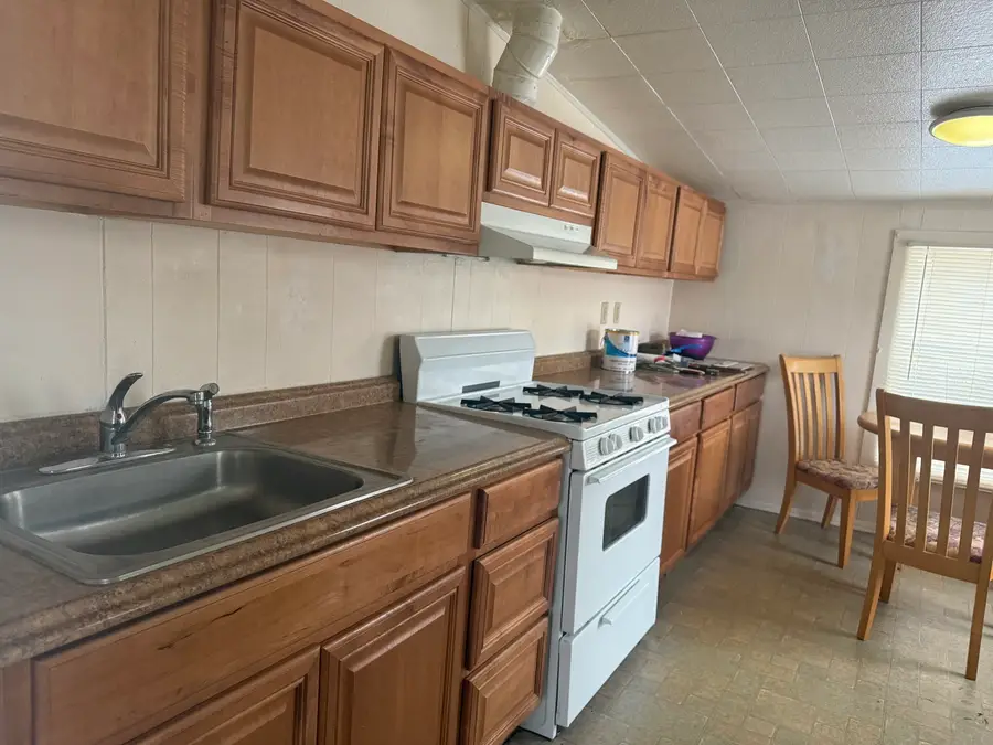 907 Center Street, McHenry, IL 60050 - #3