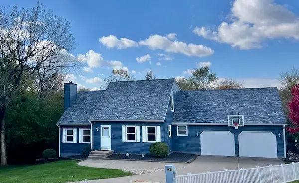 4 Birchwood Drive, Blue Grass, IA 52726