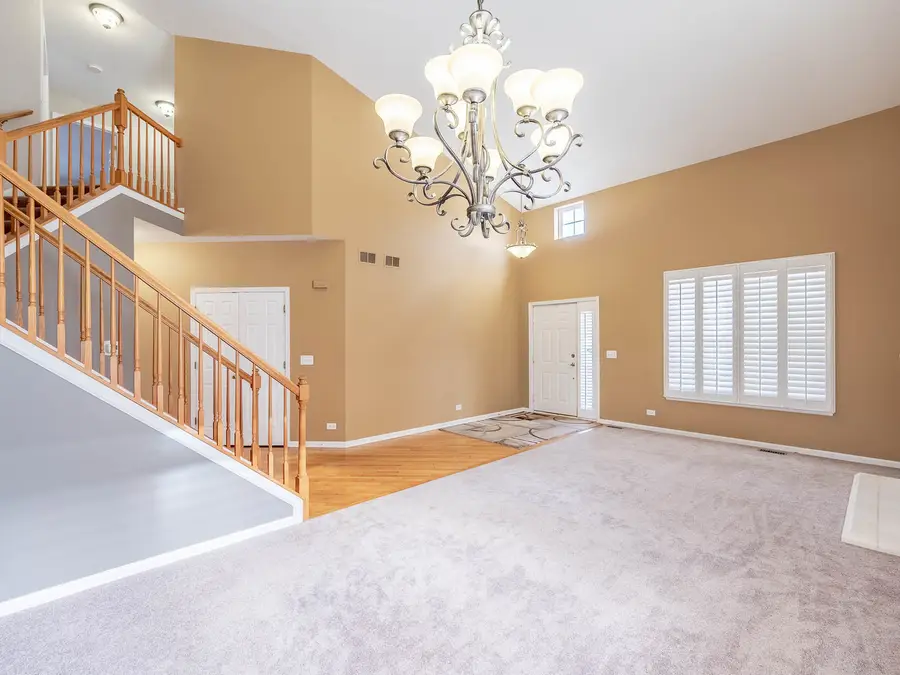 498 Capital Lane, Gurnee, IL 60031 - Image #2