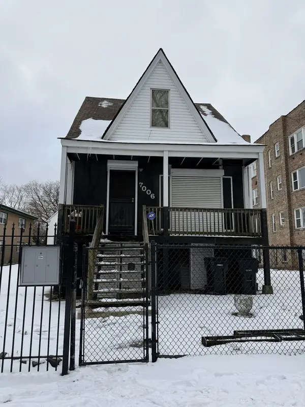 7006 S East End Avenue, Chicago, IL 60649