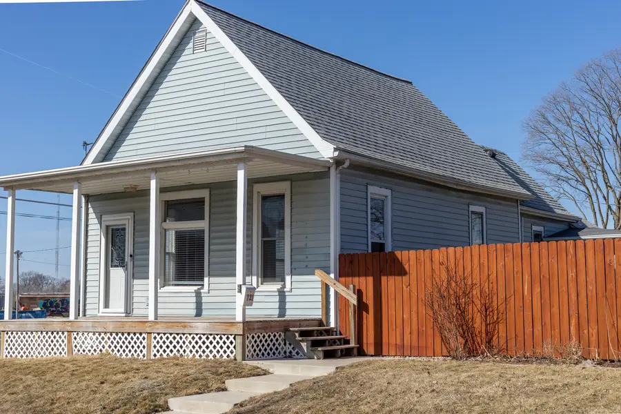 Address Withheld By Seller, Bloomington, IL 61701 - #3