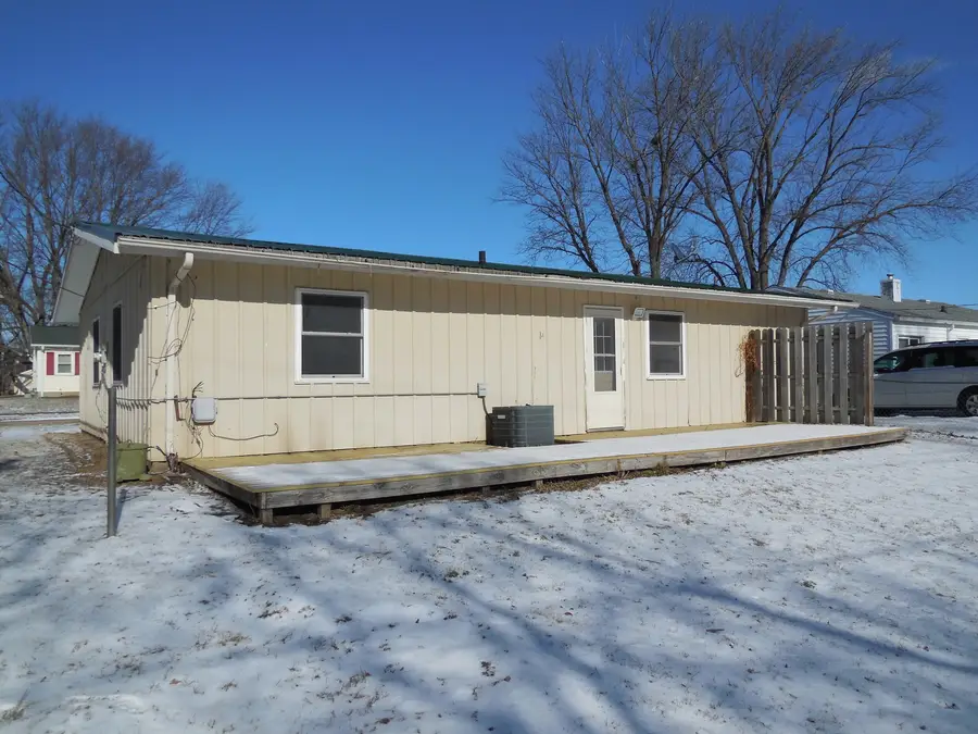 614 Cushing Street, Dixon, IL 61021 - #2