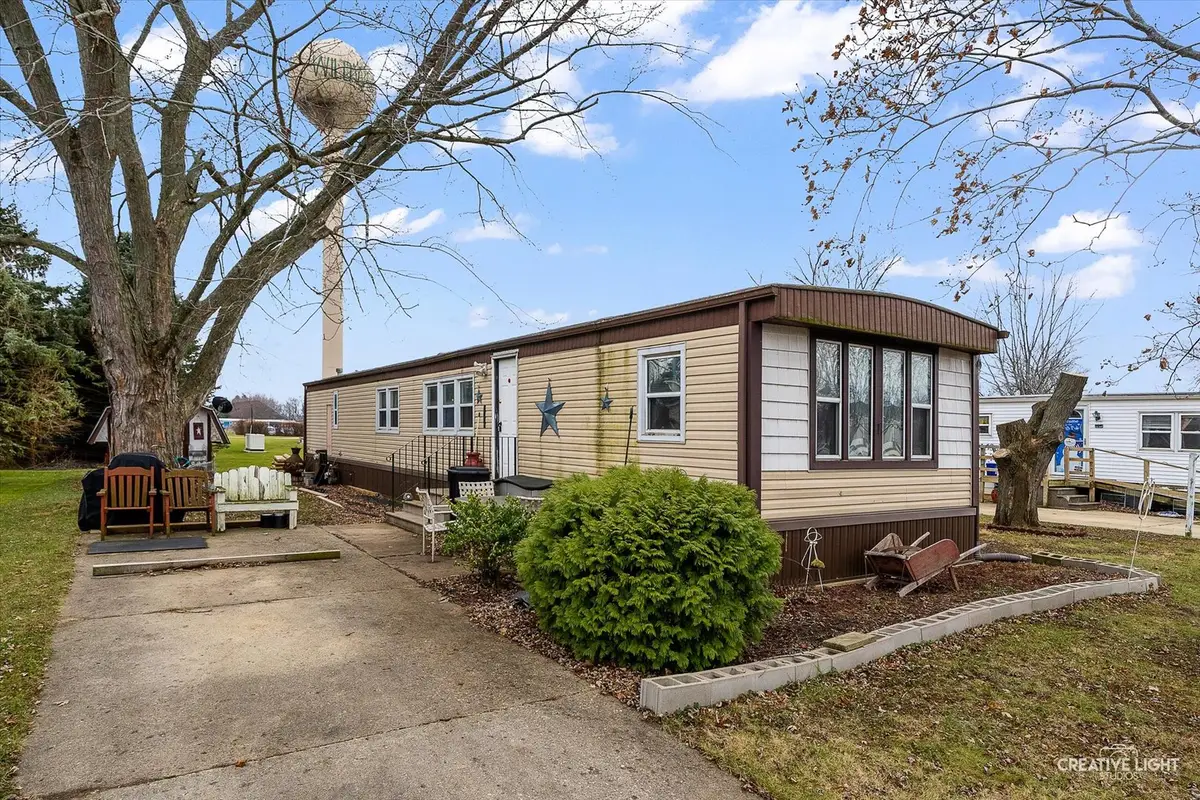 5 Hickory Lane, Sandwich, IL 60548 - Image #1