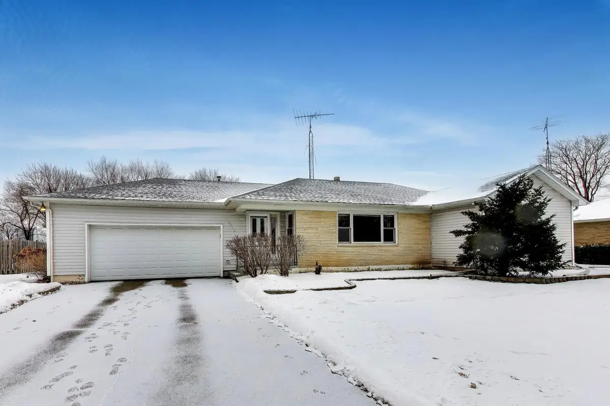 6212 Main Street, Union, IL 60180 - #1