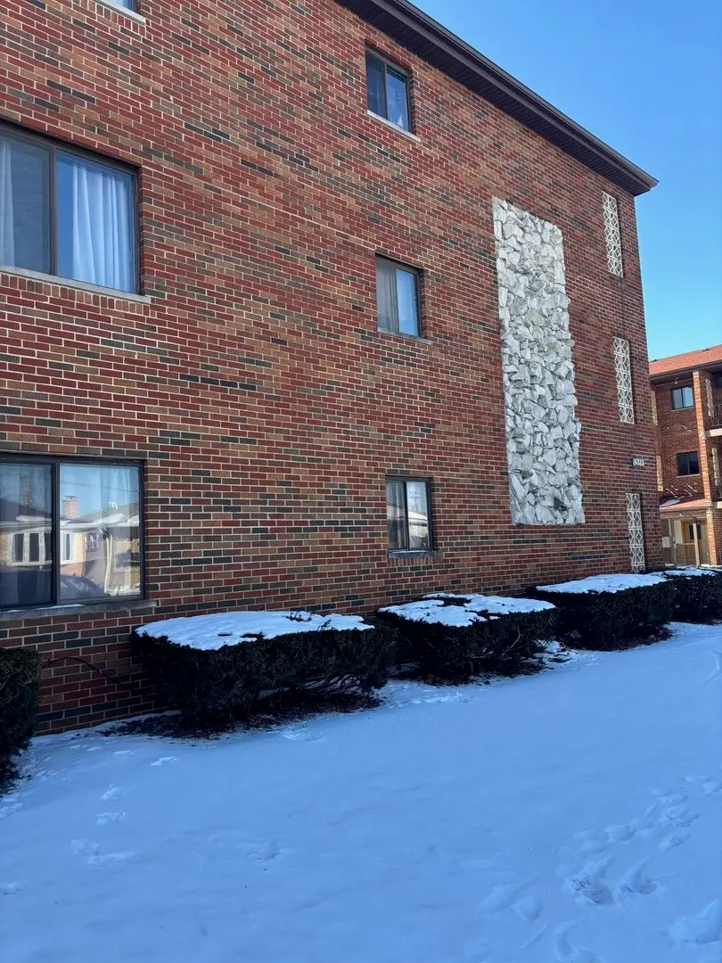 6323 W 64th Place #1D, Chicago, IL 60638 - Image #1