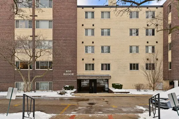 835 Ridge Avenue #103, Evanston, IL 60202