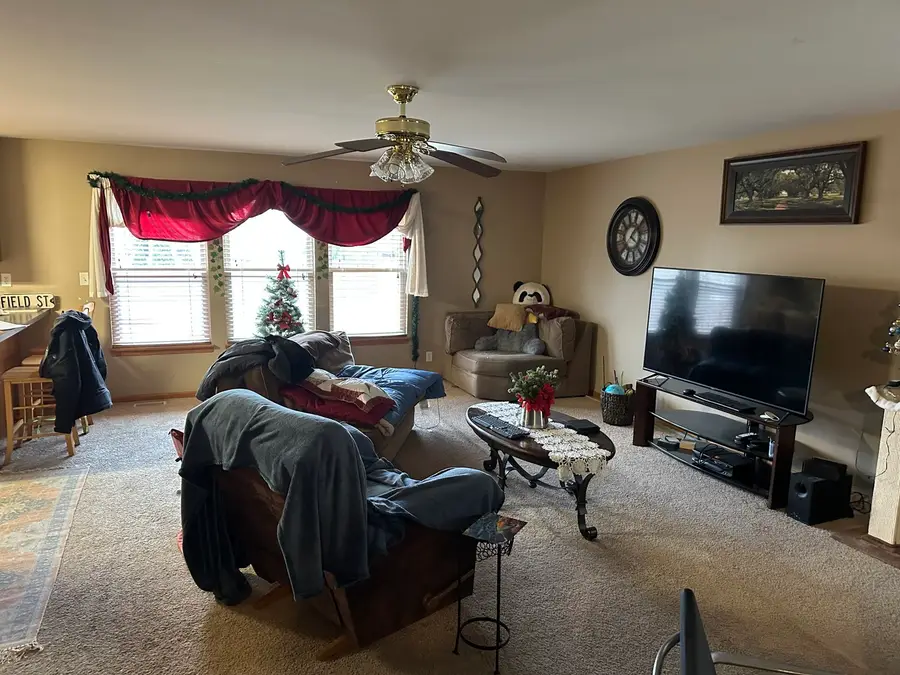 501 E Garfield Street, Waterman, IL 60556 - #3