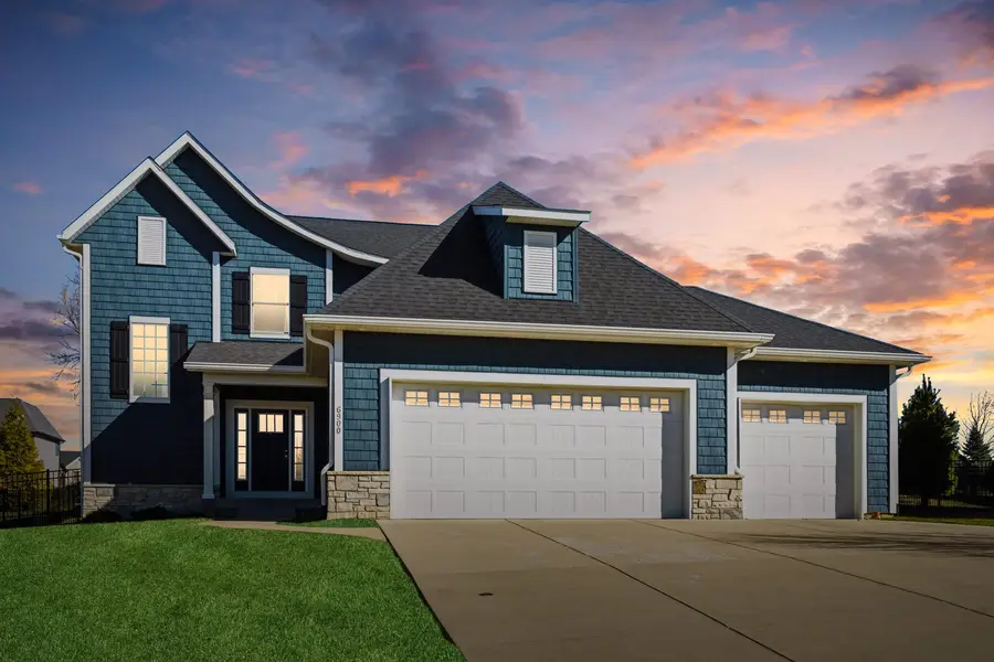 6900 Grover Station, Bettendorf, IA 52722 - #2