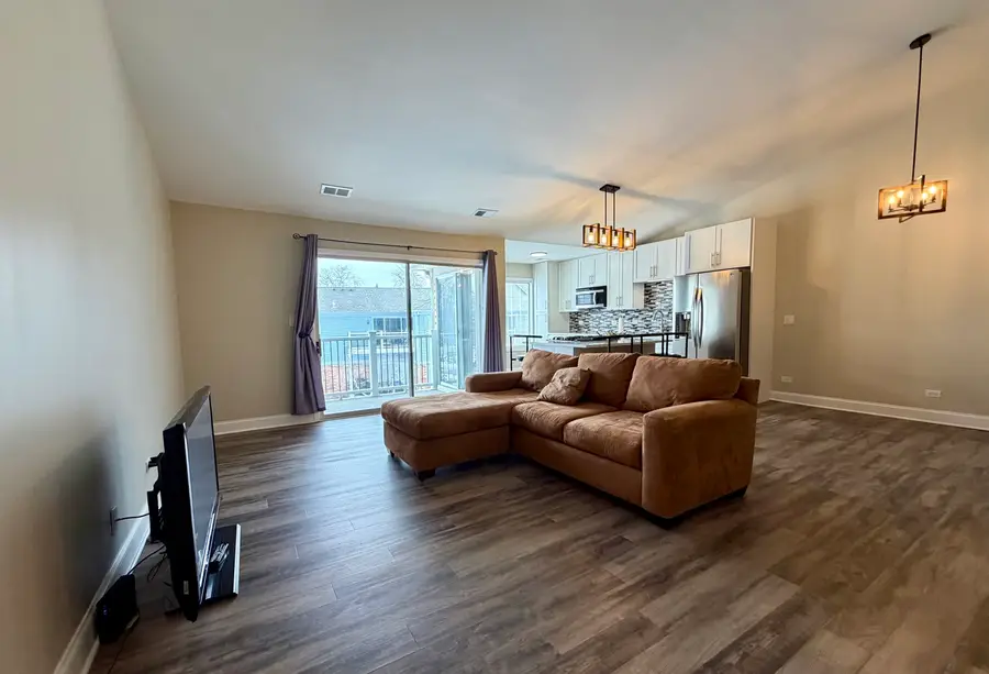 1744 Chesapeake Lane #4, Schaumburg, IL 60193 - #2