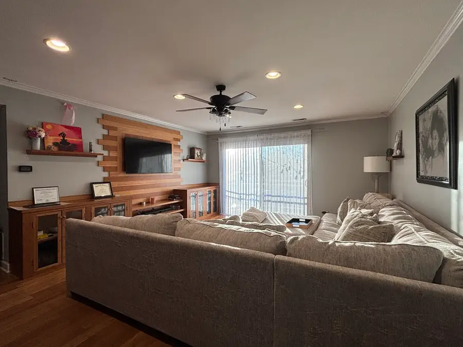 4704 Euclid Avenue #2D, Rolling Meadows, IL 60008 - #3