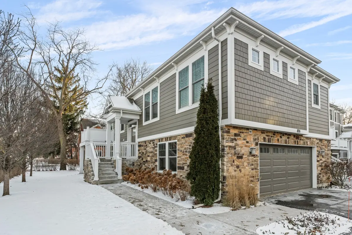 826 Chestnut Street, Deerfield, IL 60015 - #1