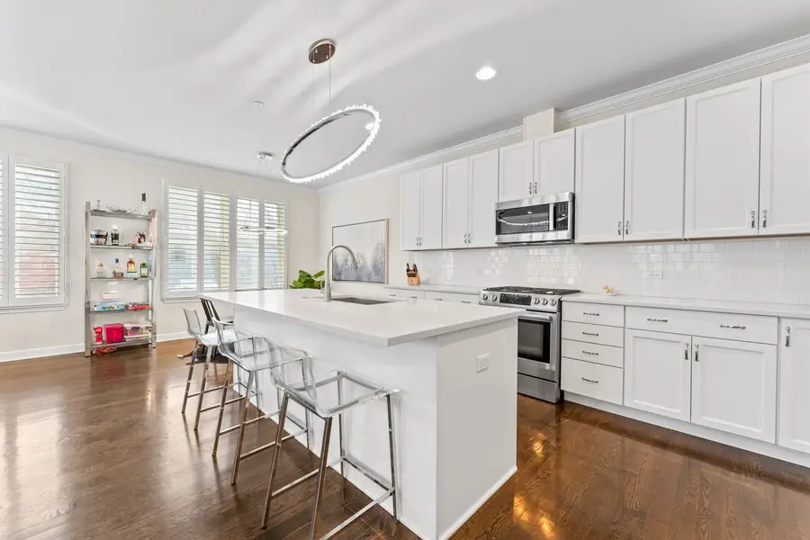 826 Chestnut Street, Deerfield, IL 60015 - #3