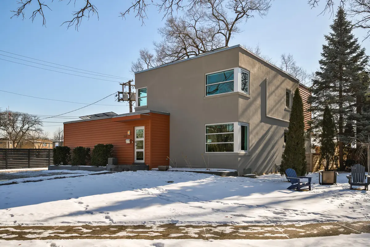 525 Berkeley Road, Riverside, IL 60546 - #1