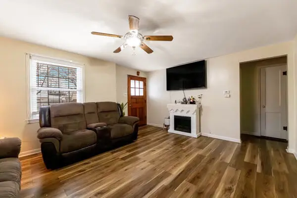 1617 Glenwood Avenue, Joliet, IL 60435 - Image #3