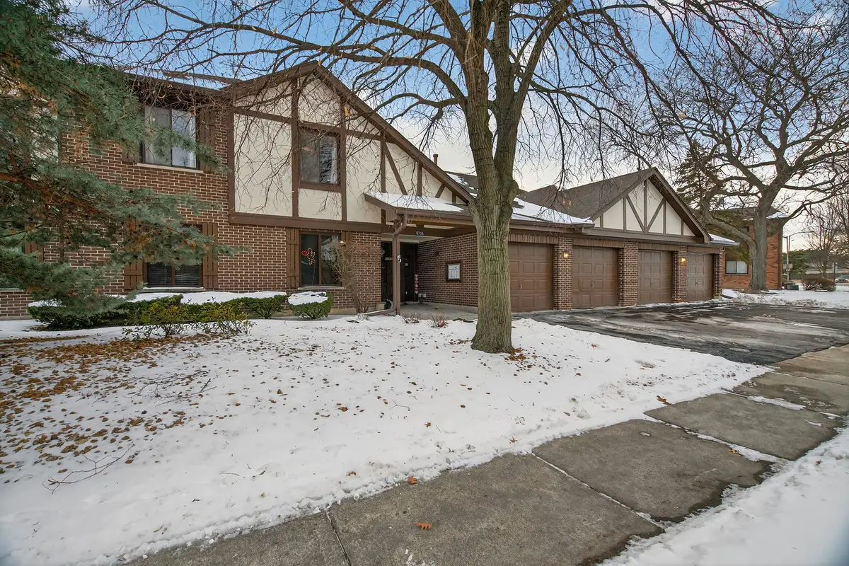 6755 180th Street #6, Tinley Park, IL 60477 - Image #1