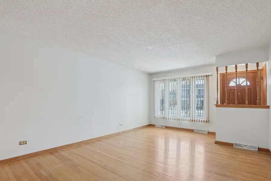 5818 N Octavia Avenue, Chicago, IL 60631 - Image #3
