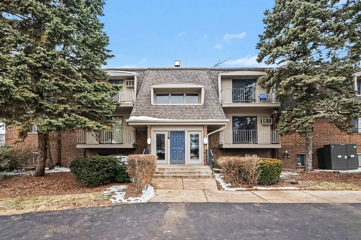 228 E Bailey Road #F, Naperville, IL 60565 - Image #1