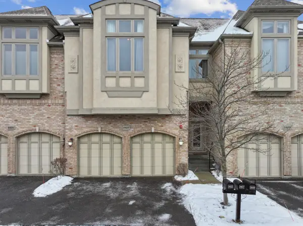 1407 W Rue Paris Place, Inverness, IL 60067