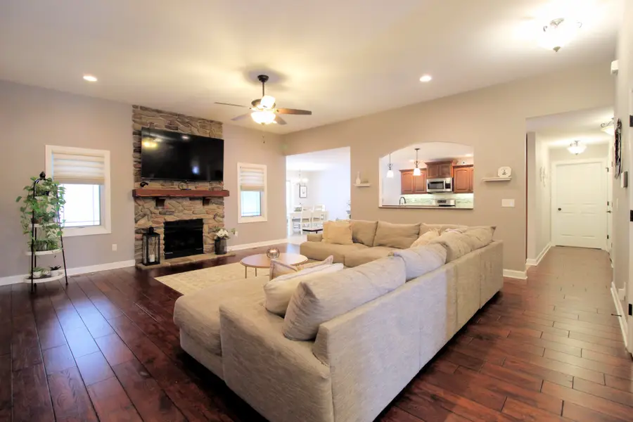 605 Chase Court, Bourbonnais, IL 60914 - Image #3