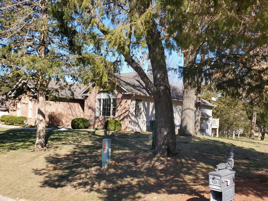 1142 Cedar Ridge Drive, Carbondale, IL 62901 - #2