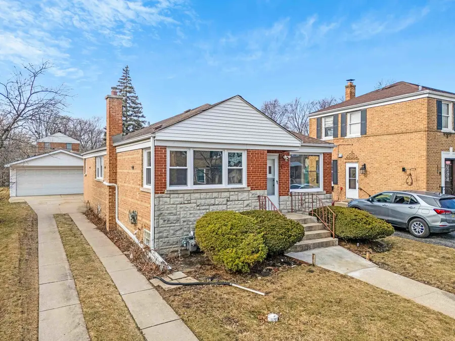 504 N Irving Avenue, Hillside, IL 60162 - #2