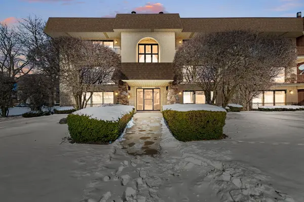 7426 W 153rd Street #2, Orland Park, IL 60462