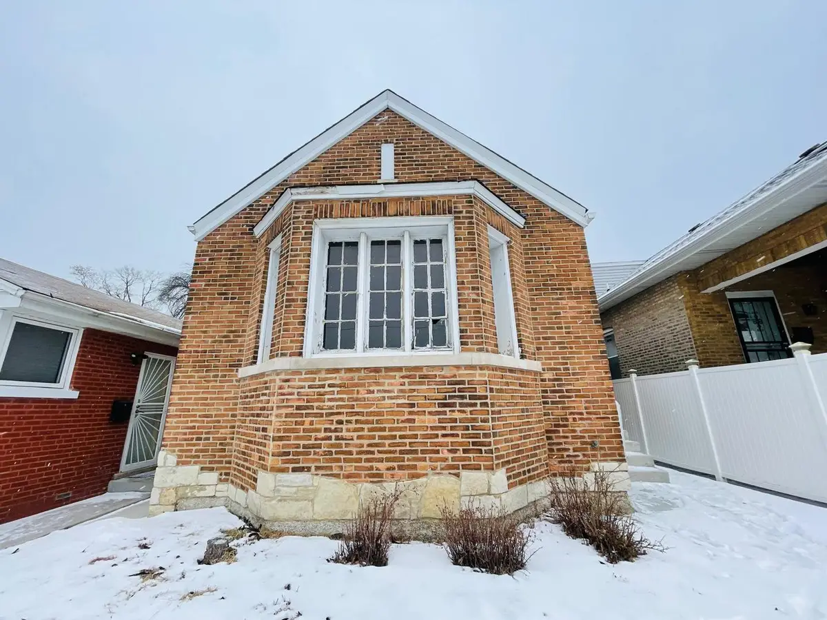 8325 S Cregier Avenue, Chicago, IL 60617 - Image #1