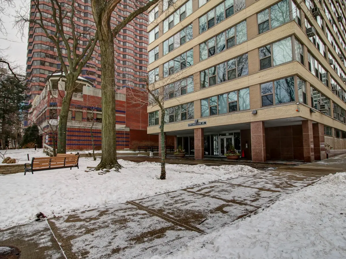 2970 N Lake Shore Drive #4D-4E, Chicago, IL 60657 - Image #1