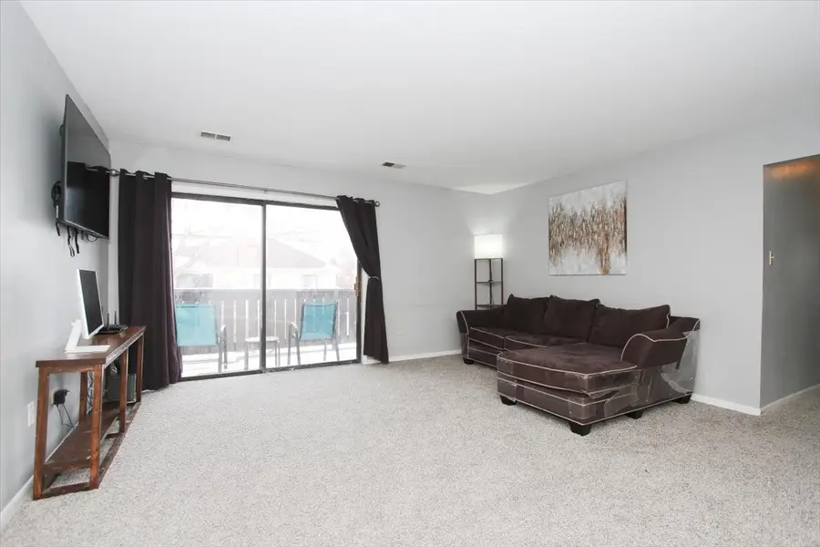 2332 N Old Hicks Road #8, Palatine, IL 60074 - #3