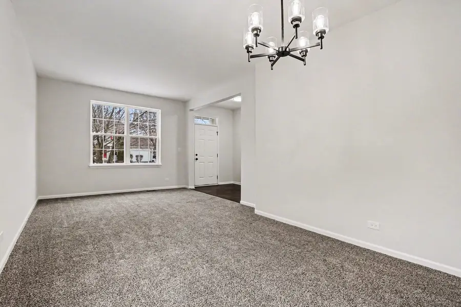 313 Kensington Drive, Oswego, IL 60543 - Image #3