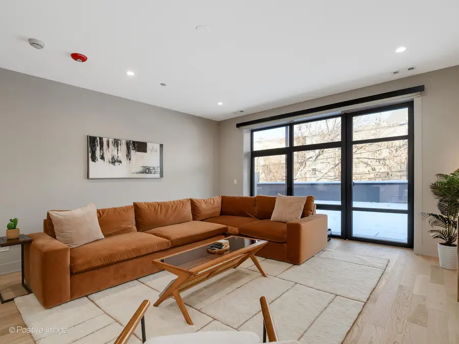 1335 N Western Avenue #202, Chicago, IL 60622 - #3