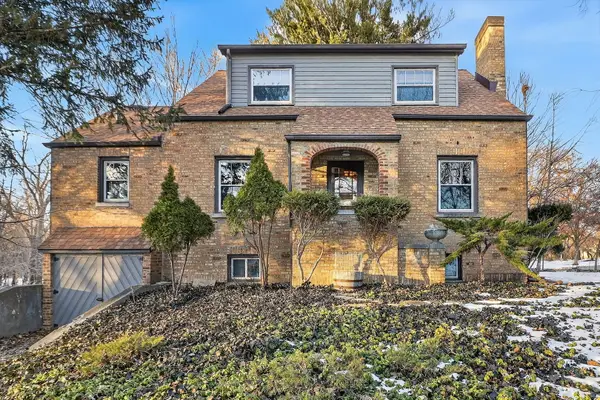 4640 Lee Avenue, Downers Grove, IL 60515