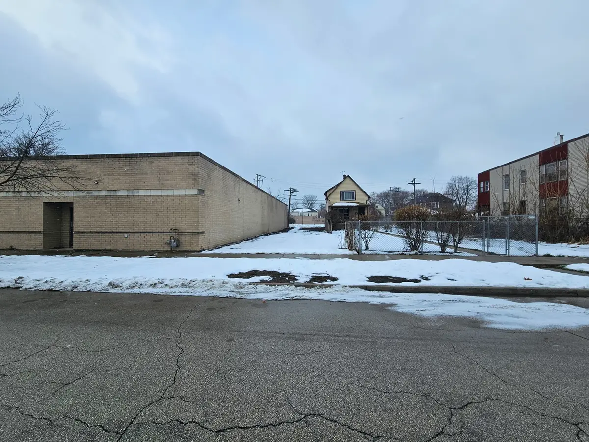 11854 S Lafayette Avenue, Chicago, IL 60628 - #1