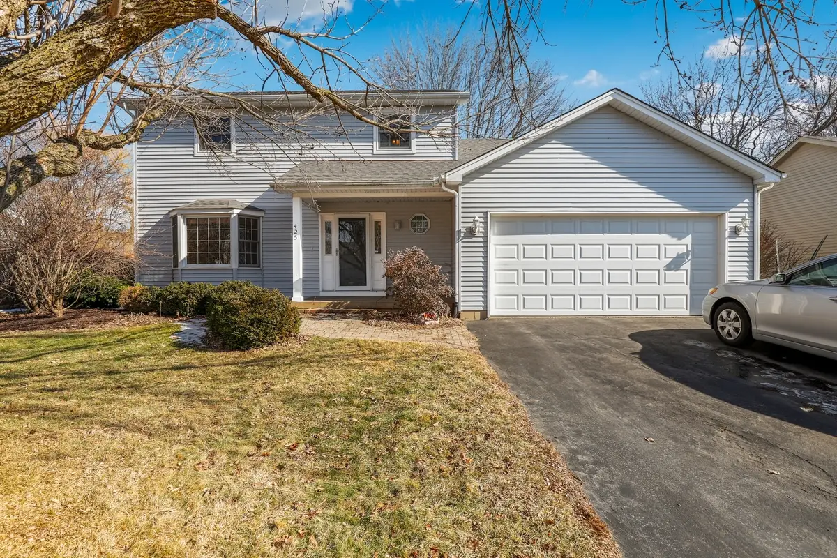 425 Cambridge Avenue, Elburn, IL 60119 - #1