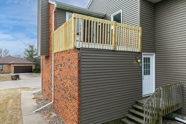 2514 E 51st Street #E, Davenport, IA 52807