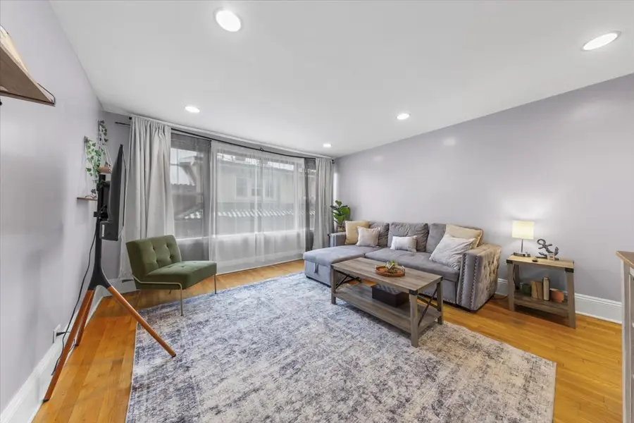 7423 N Sheridan Road #3W, Chicago, IL 60626 - Image #3