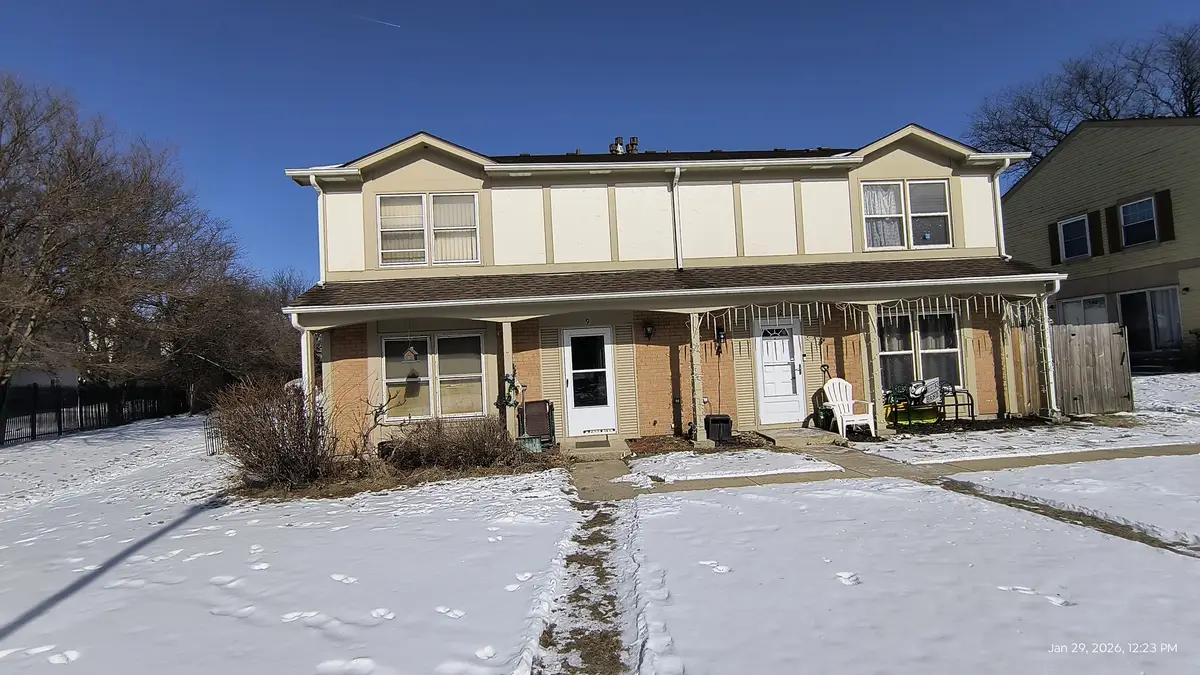 9 Fernwood Drive #Q, Bolingbrook, IL 60440 - Image #1