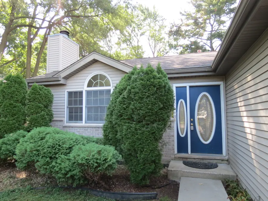 274 E 34th Street, Steger, IL 60475 - #3