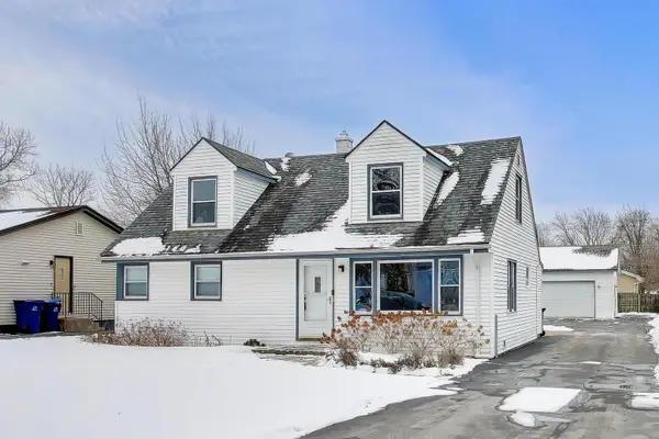 18219 W Big Oaks Road, Grayslake, IL 60030