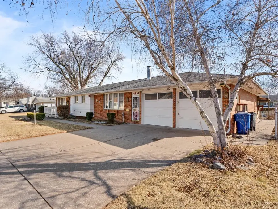 4816 44th Avenue, Moline, IL 61265 - #3