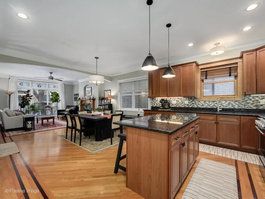 4933 N Winthrop Avenue #1N, Chicago, IL 60640 - #2