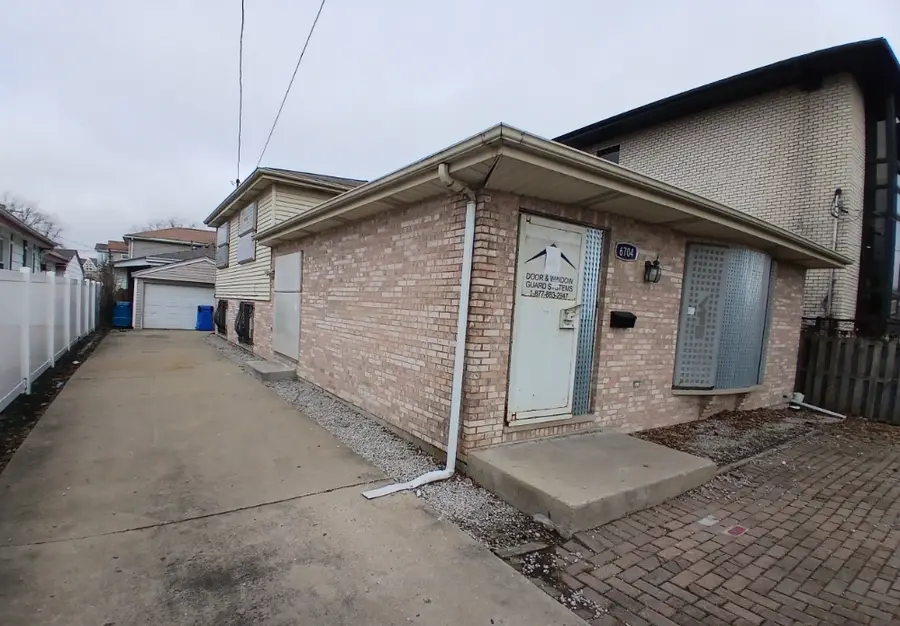 6704 W Forest Preserve Drive, Harwood Heights, IL 60706 - #2