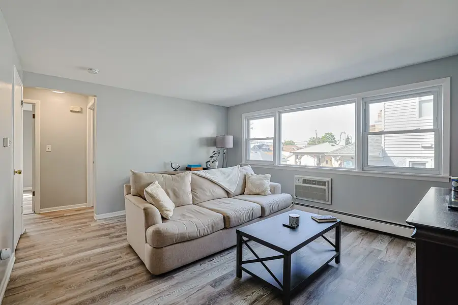 2222 N Harlem Avenue #2NW, Elmwood Park, IL 60707 - Image #2