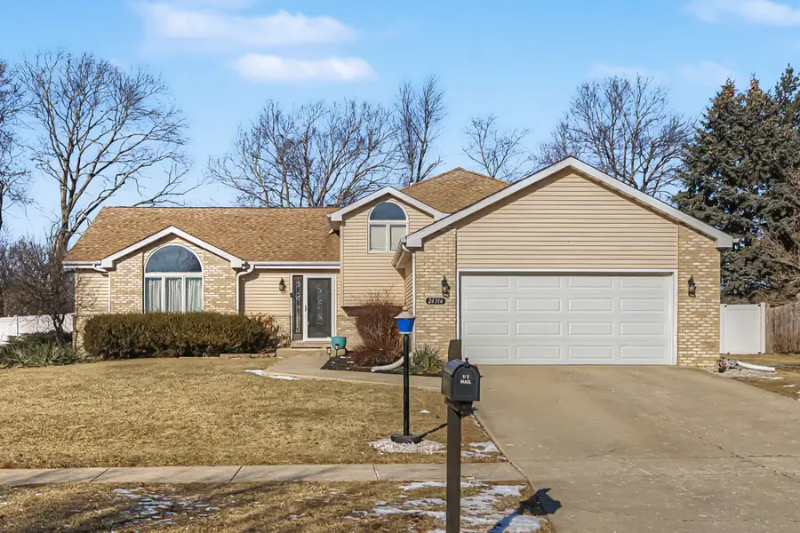 24914 W Illini Drive, Plainfield, IL 60544 - Image #2