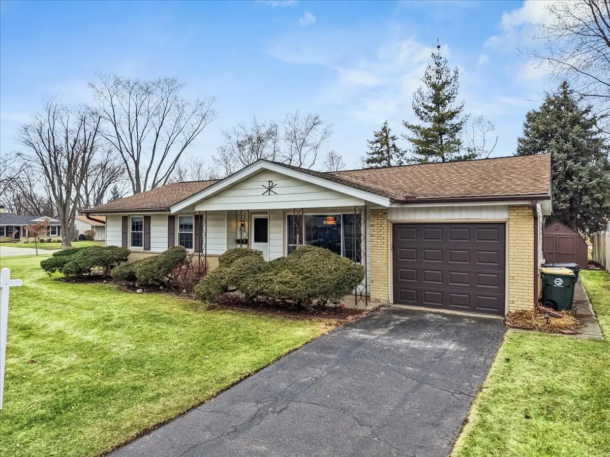 234 Peach Tree Lane, Elk Grove Village, IL 60007 - #1