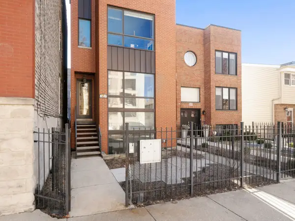2407 W Moffat Street #1, Chicago, IL 60647