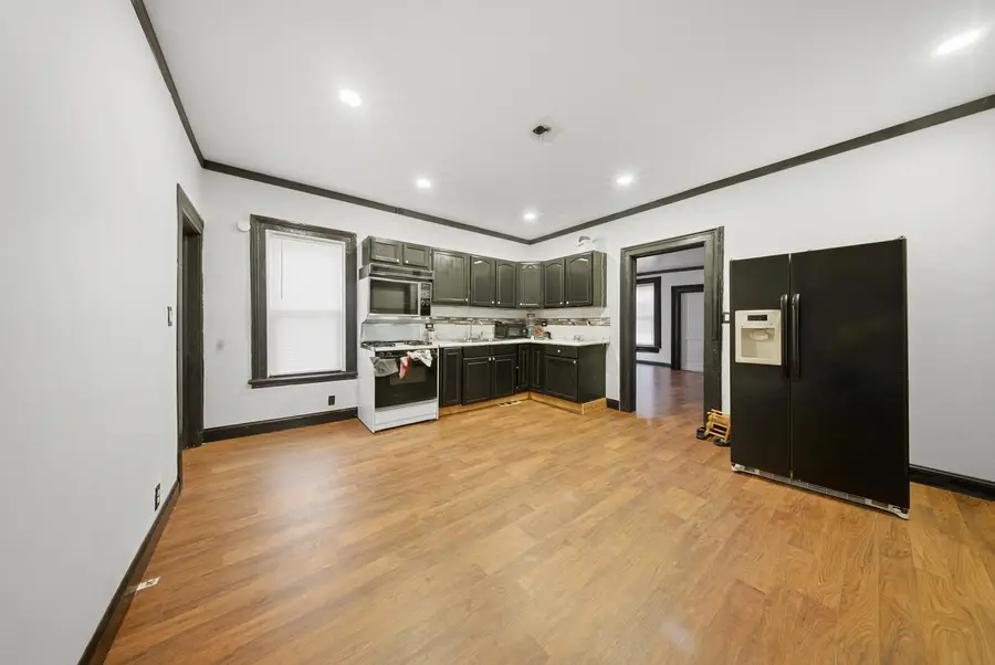 525 S Lasalle Street, Aurora, IL 60505 - Image #2