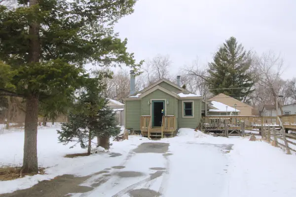 104 Columbine Street, Crystal Lake, IL 60014